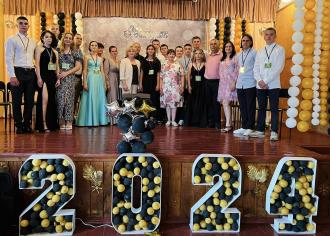 /Files/images/vipuskniki/випускники 2024.jpg